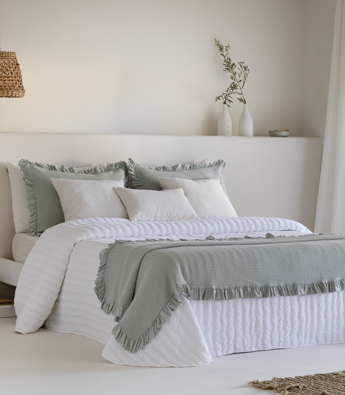 Colcha Jacquard Génova de Sandeco c180 270x270 y 2 fundas de cojín de 60x40cm