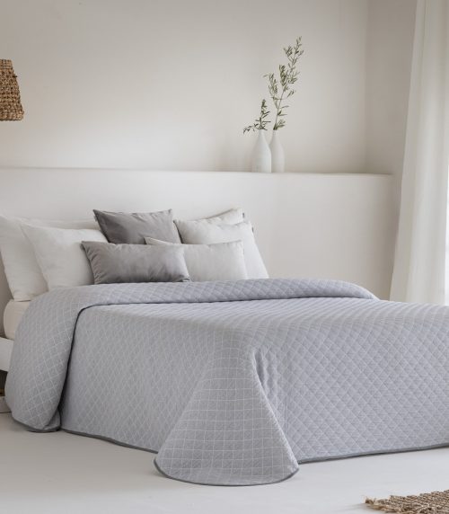 Colcha Jacquard Reversible Medellín de Sandeco en color gris c150 250x270 y 2 fundas de cojín de 50x70cm