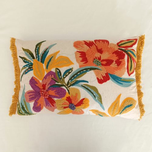 Set de 2 cojines Sada de Ikaya con bordado floral en multicolor 30x50cm.