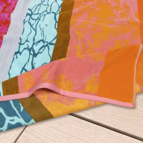 TOALLA 90X165 EG.JACQUARD TERC.MOLUCA. Toalla Tercipelo Jacquard tamaño familiar suave y absorvente fabricada en 100% Algódón Egipcio.