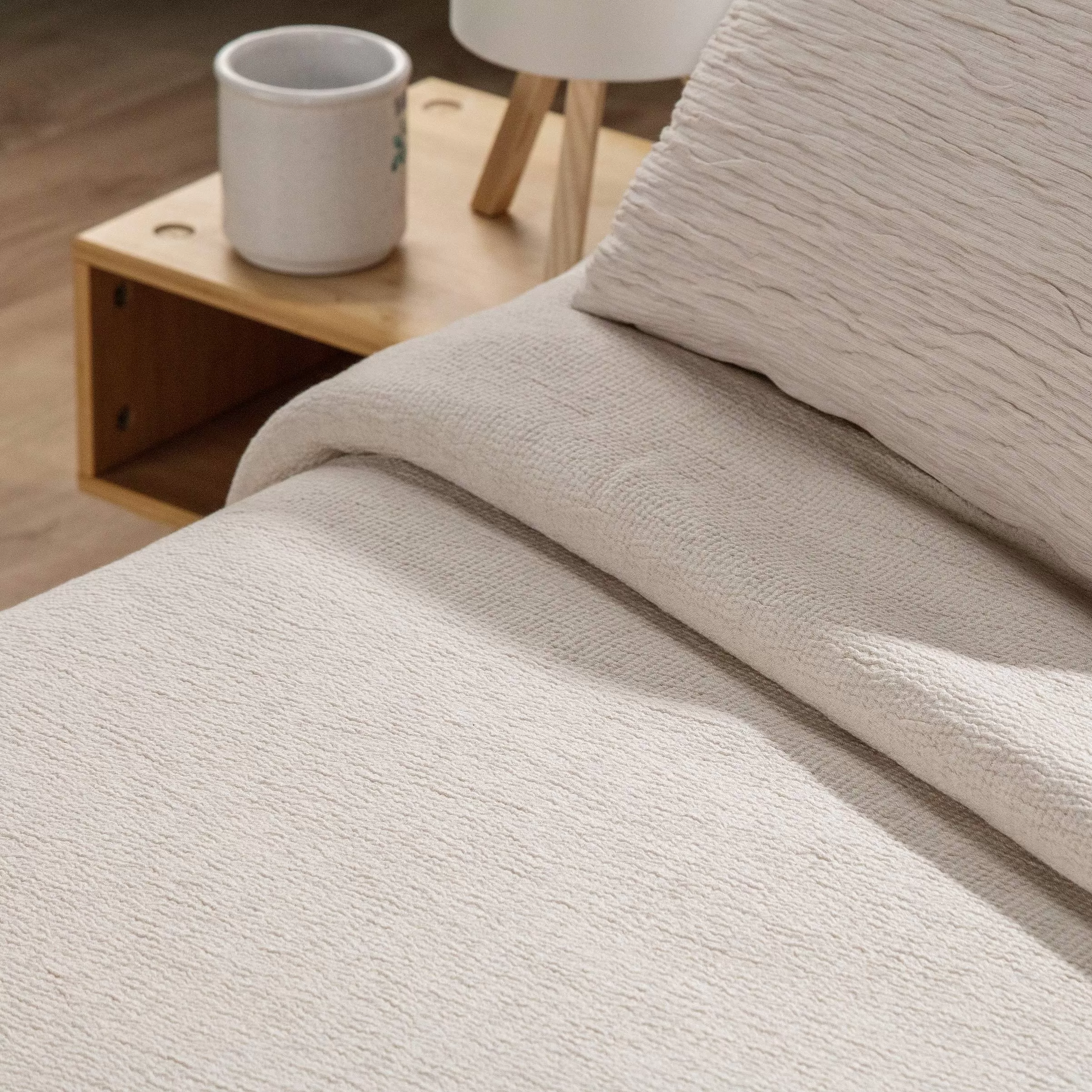 Colcha Puker Bambú y Viscosa Beige Manterol Cama 200 - Imagen 2